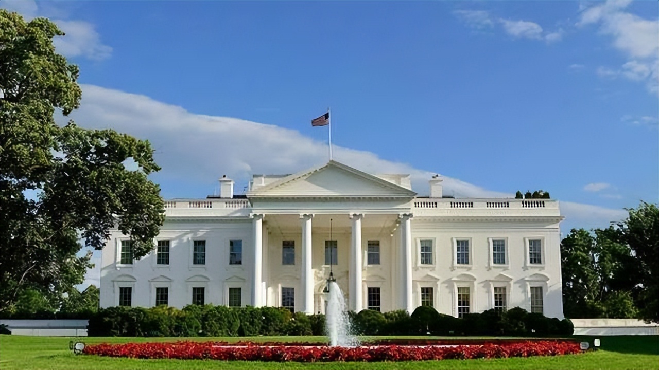 当今世界最安全的两个国家，一个谁也打不赢，一个谁也打不赢