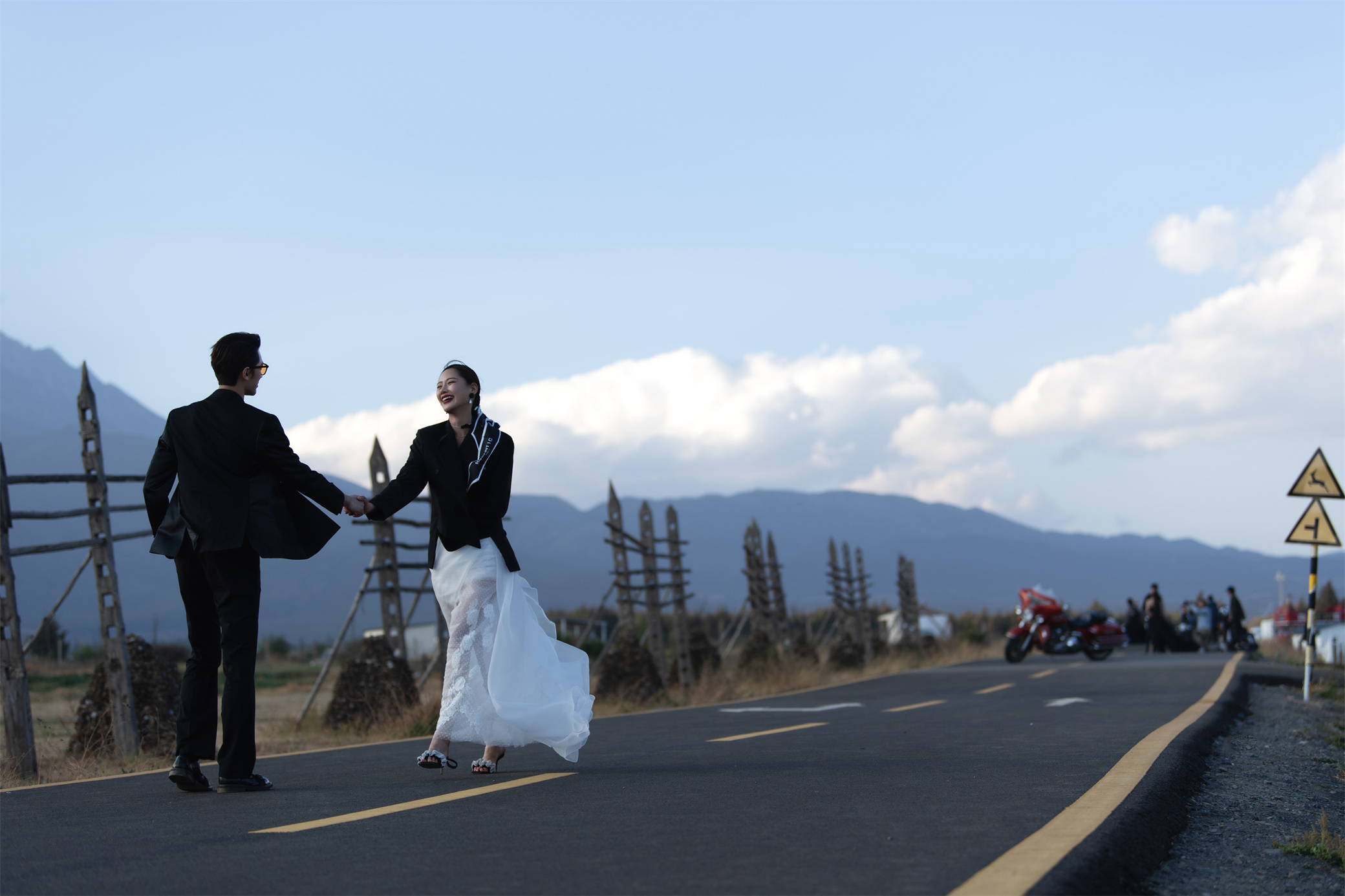 拍摄婚纱照的最佳姿势,拍婚纱照的十种姿势