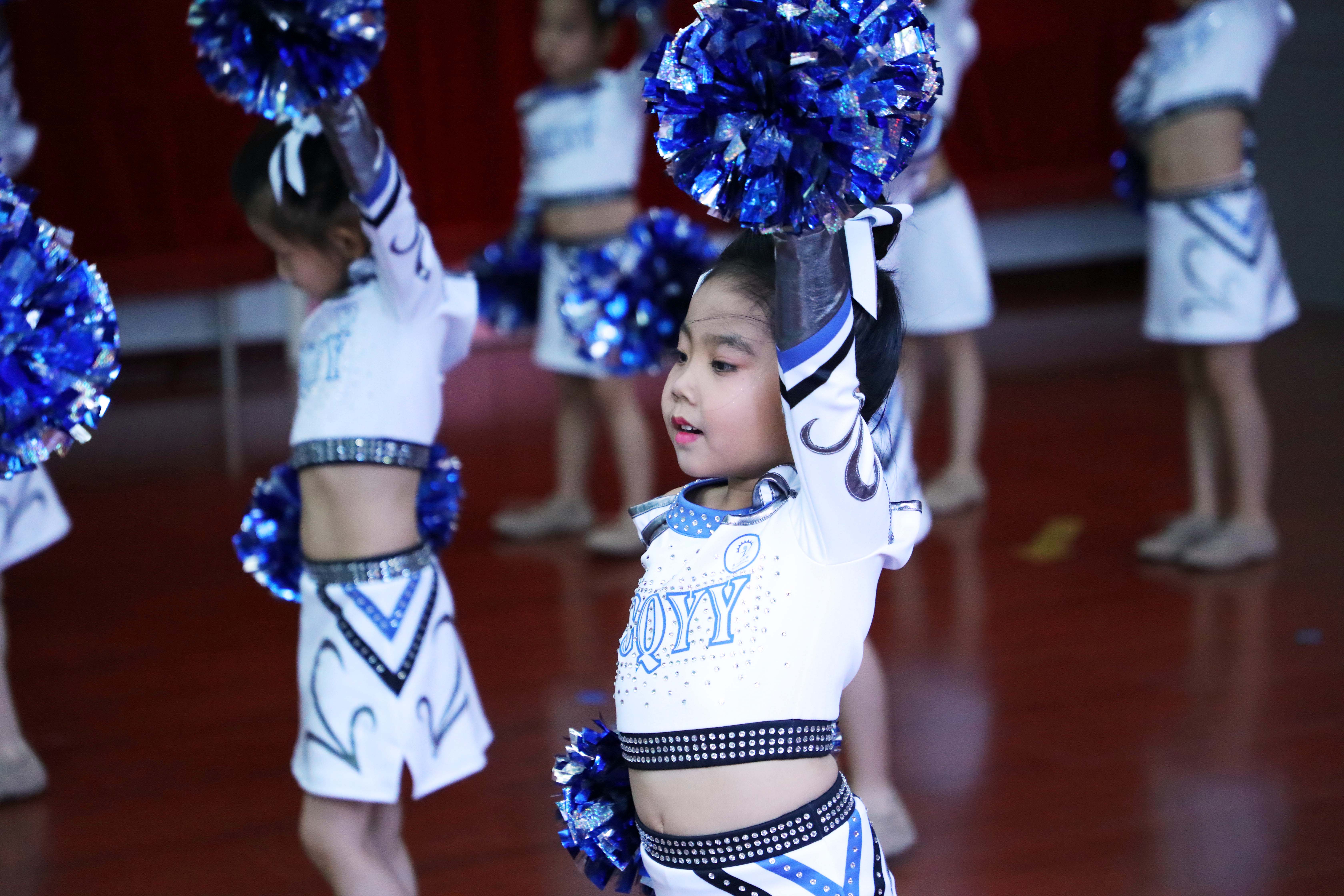 啦啦操简单嗨爆,啦啦操超燃开场