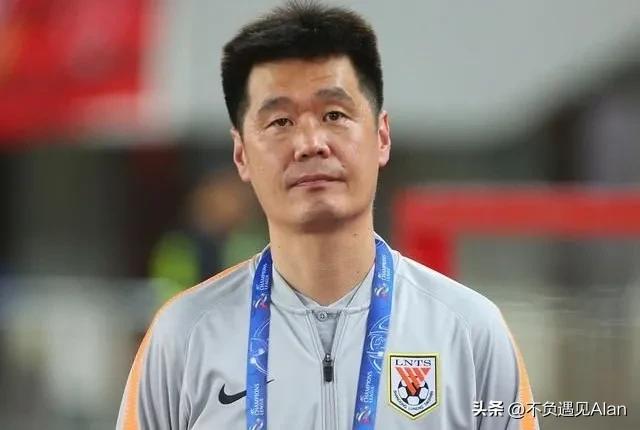 奎罗斯续约伊朗主教练,李霄鹏出任男足主帅吗