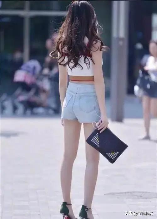 好看的牛仔短裤休闲,牛仔短裤女神高颜值套装
