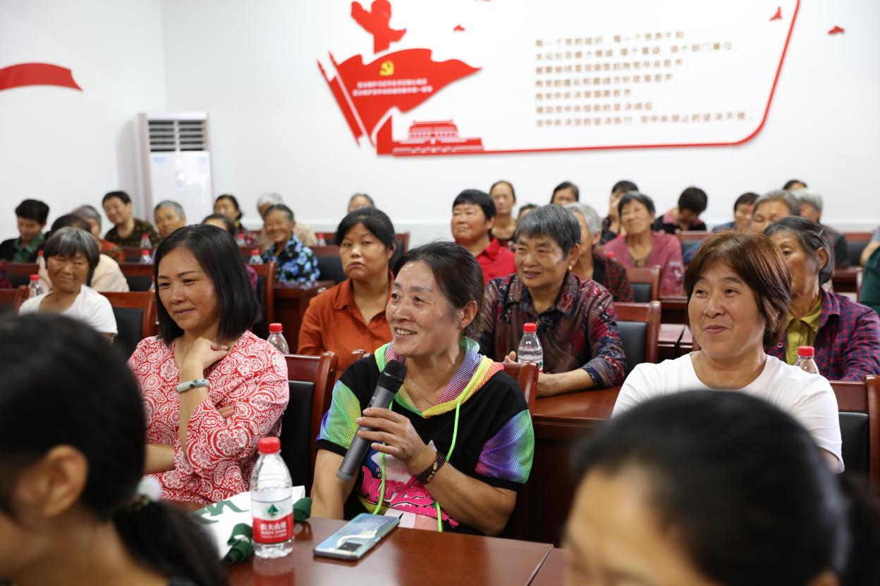 妇联开展巾帼创业新媒体上线培训,乡镇妇联举办创业培训工作