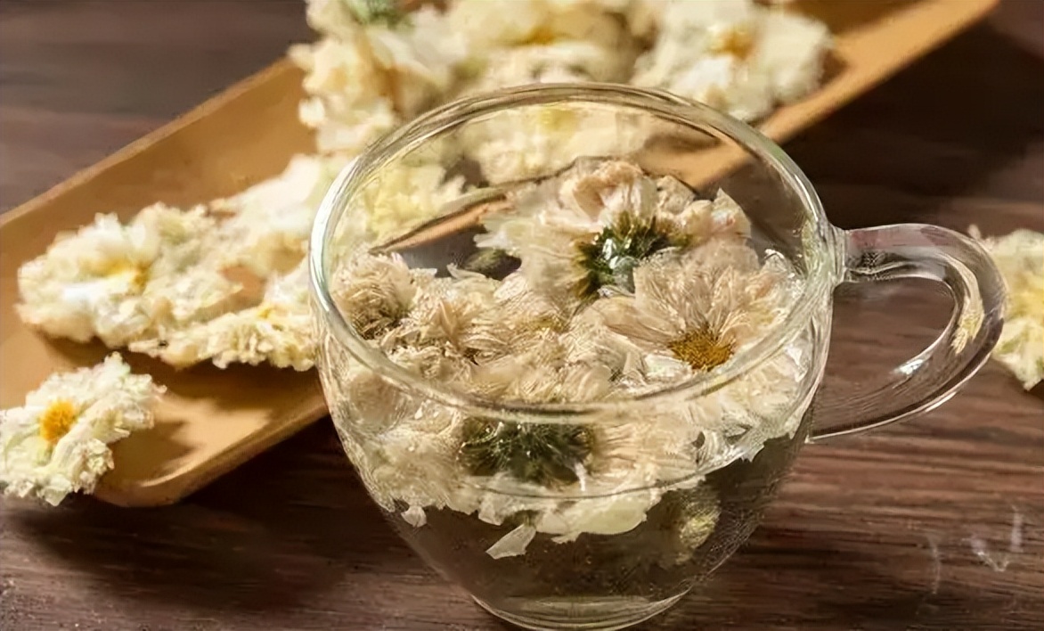 什么样的菊花泡水最好呢,菊花用哪种品种的泡水喝好