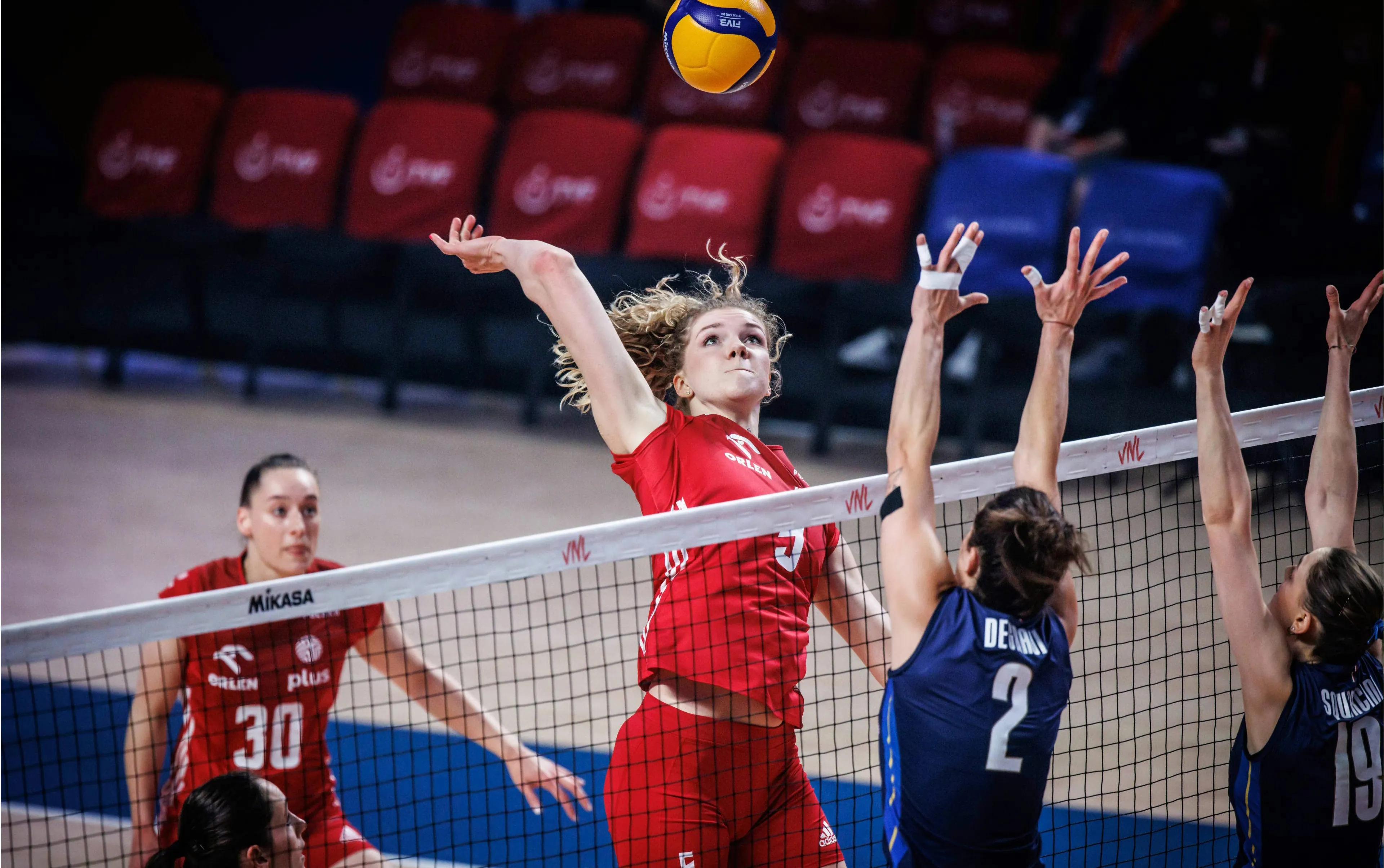 世界冠军0-3惨败大爆冷,斯蒂夏克12场比赛数据