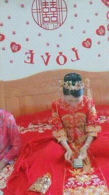 女朋友说她不能穿比较紧的衣服，我瞬间就懂了，效果原来是这样的