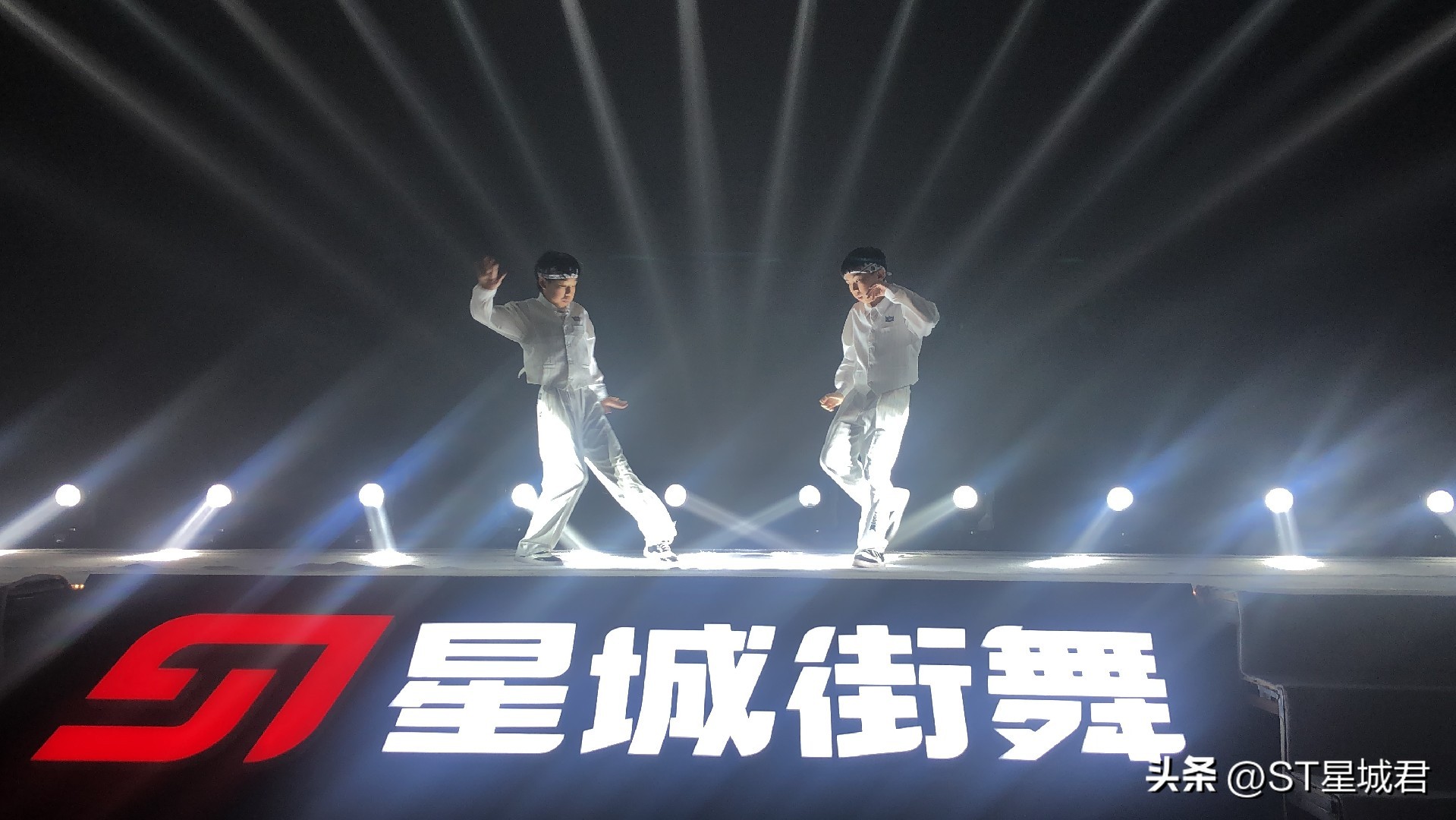 舞蹈基本功扎实,爵士启蒙舞蹈8-10岁入门基本功