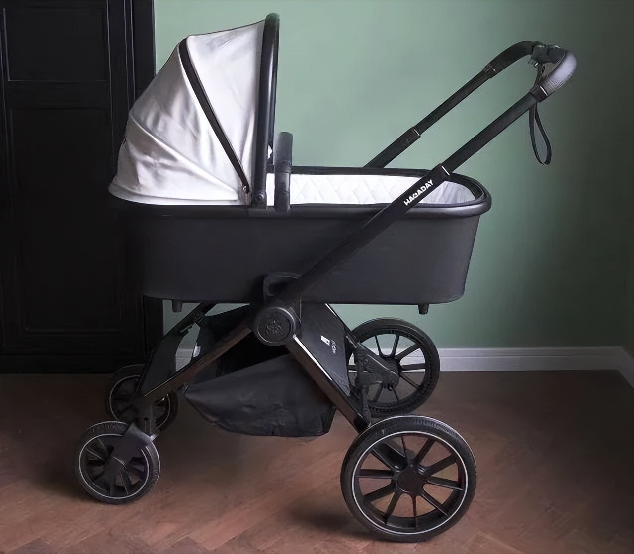 宝妈必备!这几款婴儿车超实用!