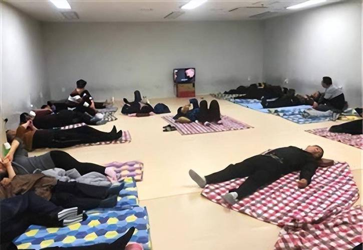 中国人给韩国送钱，韩国网友却直言，中国人不要来我们不欢迎！