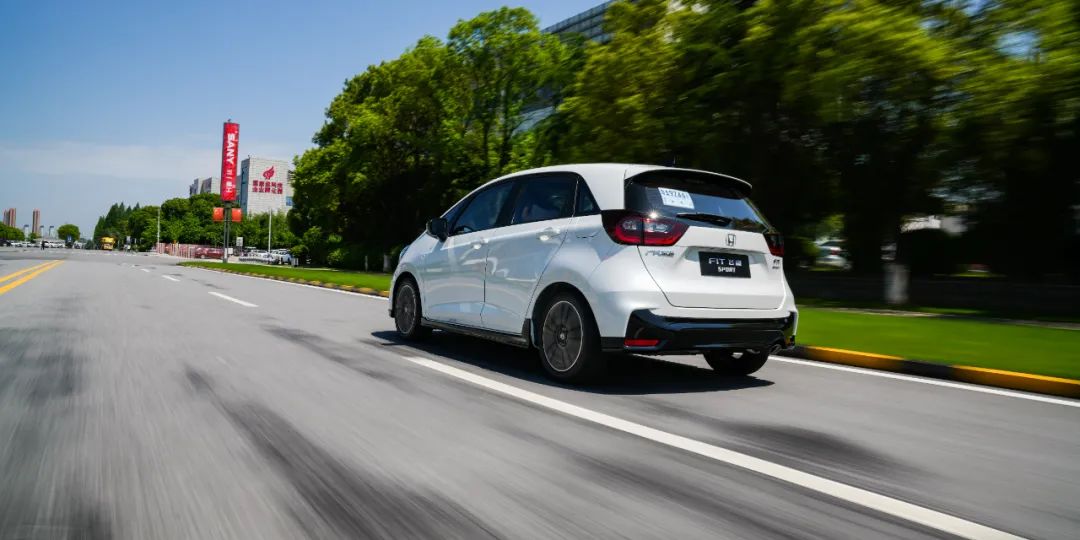 试驾全新款飞度,新飞度汽车评测