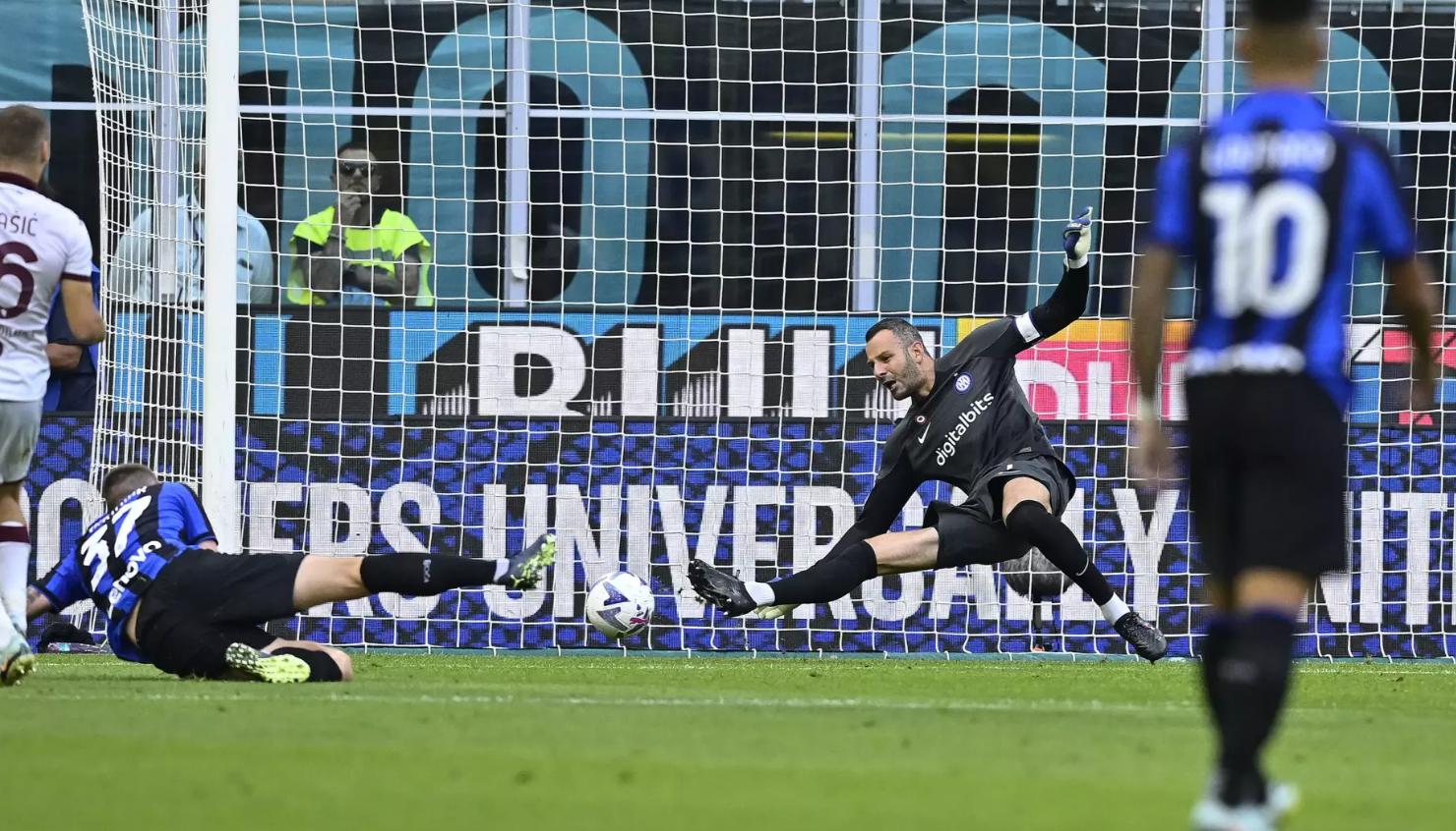 大因扎吉青训,大因扎吉罗伯特巴乔