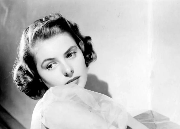 好莱坞第一夫人：风流的短发美人，3段婚姻出轨3次，死于妇科病