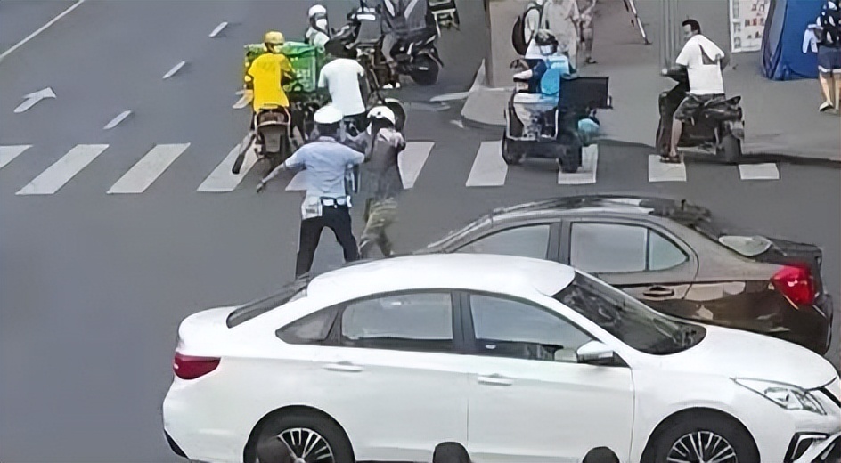 2022年进入倒计时，盘点那些让人流泪的瞬间，第2张我就没忍住