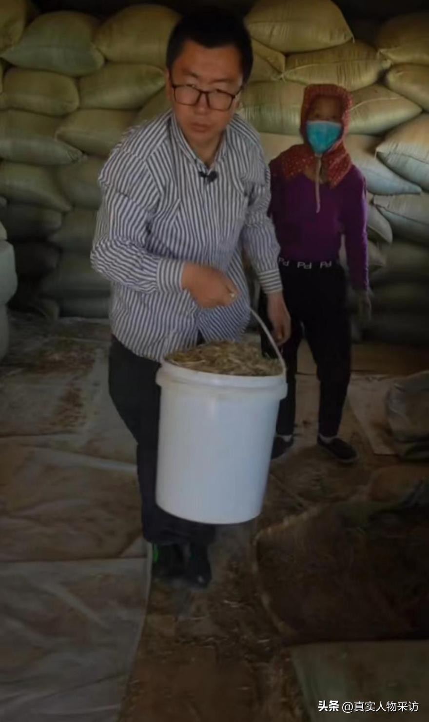 90后回家创业养羊卖羊肉,农村小伙为了创业养羊下血本买羊