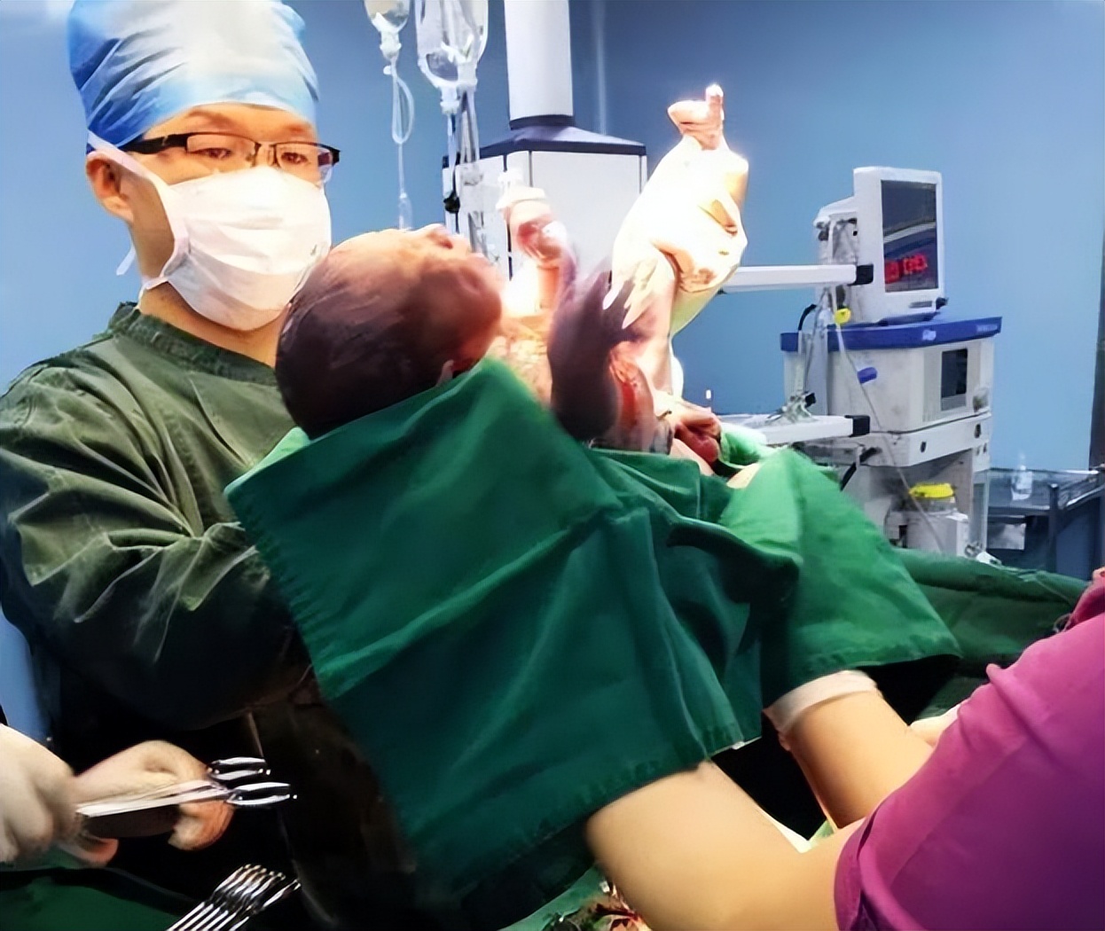 毫无底线!男医生发布女患者私密照,患者隐私到底该如何保护?