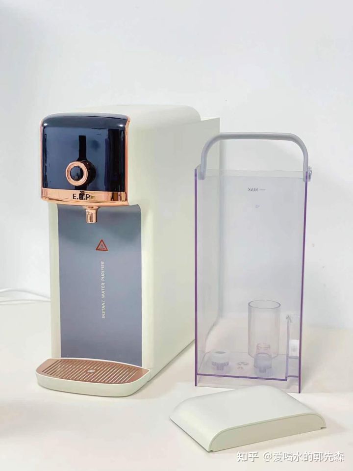 即热饮水机怎样选,如何选择净饮一体饮水机