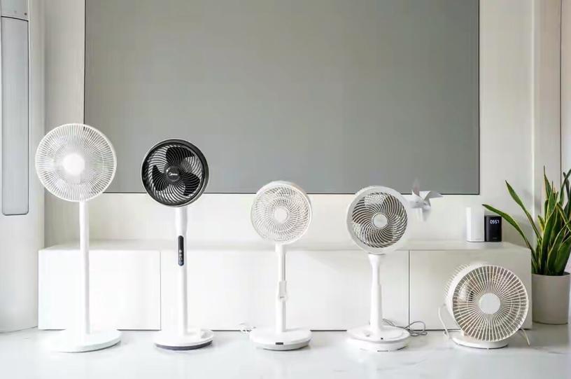 塔扇和落地扇和循环扇哪个更实用,塔扇循环扇和落地电风扇区别