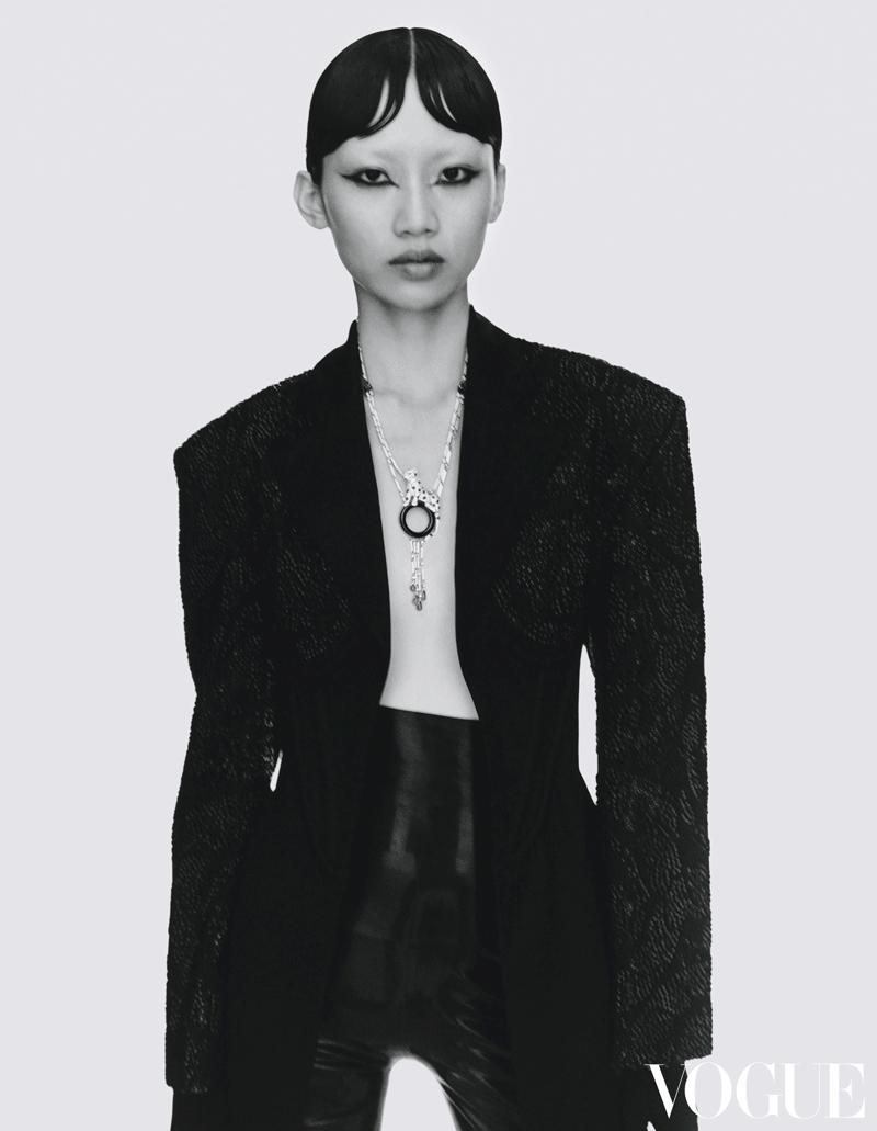 穿黑色套装,秋冬穿黑色套装