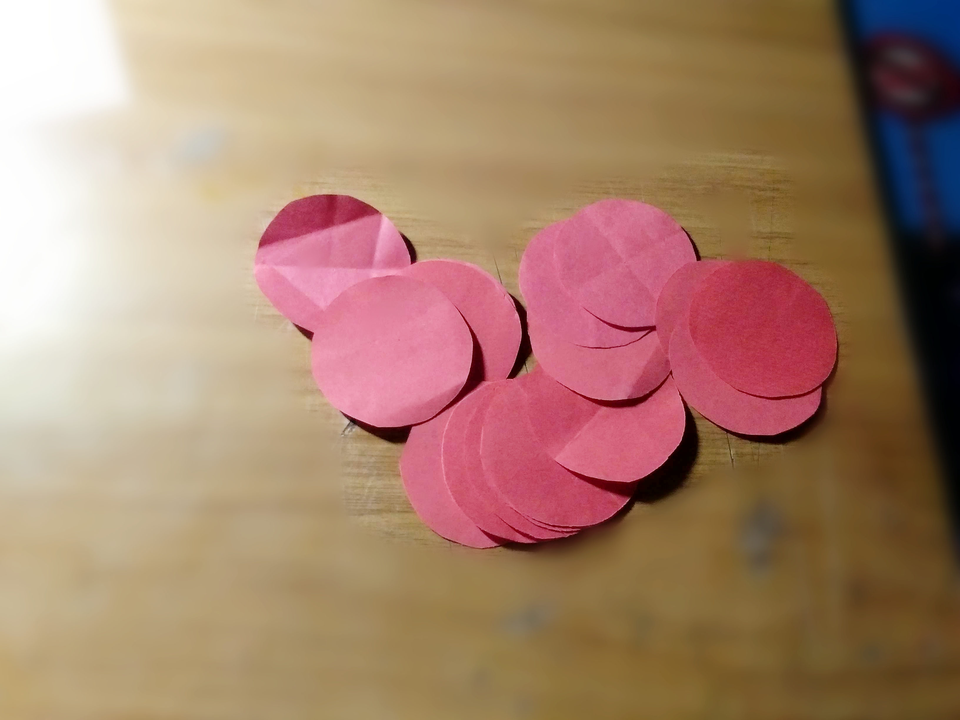 做过年的红灯笼简单又好看,新年红灯笼怎么做好看又简单