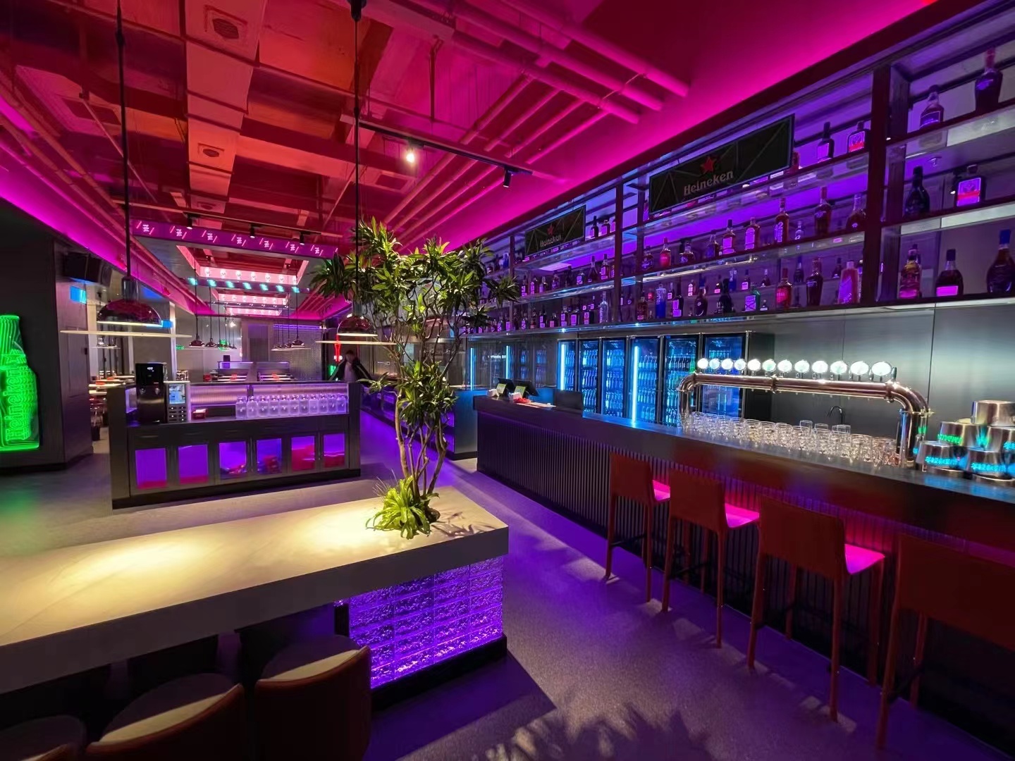 界首森虎虾尾加盟,森虎虾尾烧烤加盟店