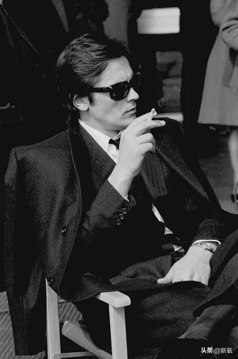 他是彼时最受欢迎的法国巨星，也是法国影史上片酬最高的男演员？