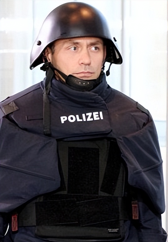 你不知道的柬埔寨警察,你不知道的便衣警察