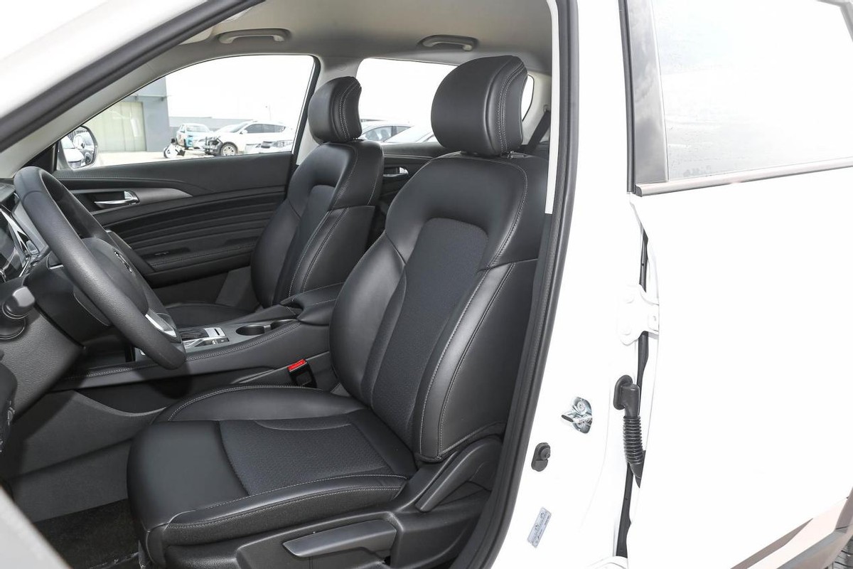 什么车好看又省油又便宜质量好,买什么样的车省油便宜上档次