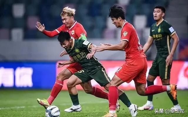 甘肃泾川县足球队一战成名,一战成名天下知前面一句