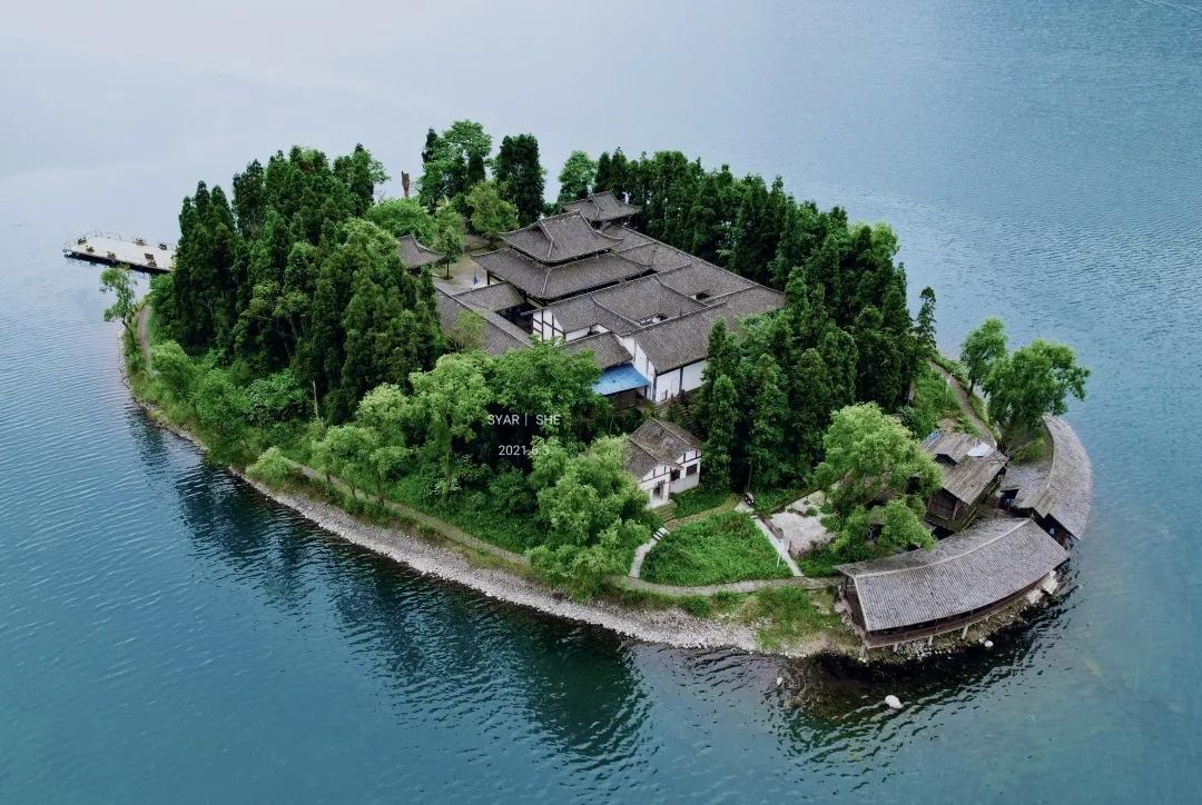 四川旅游攻略56人团,四川旅游4天3晚旅游攻略请收藏