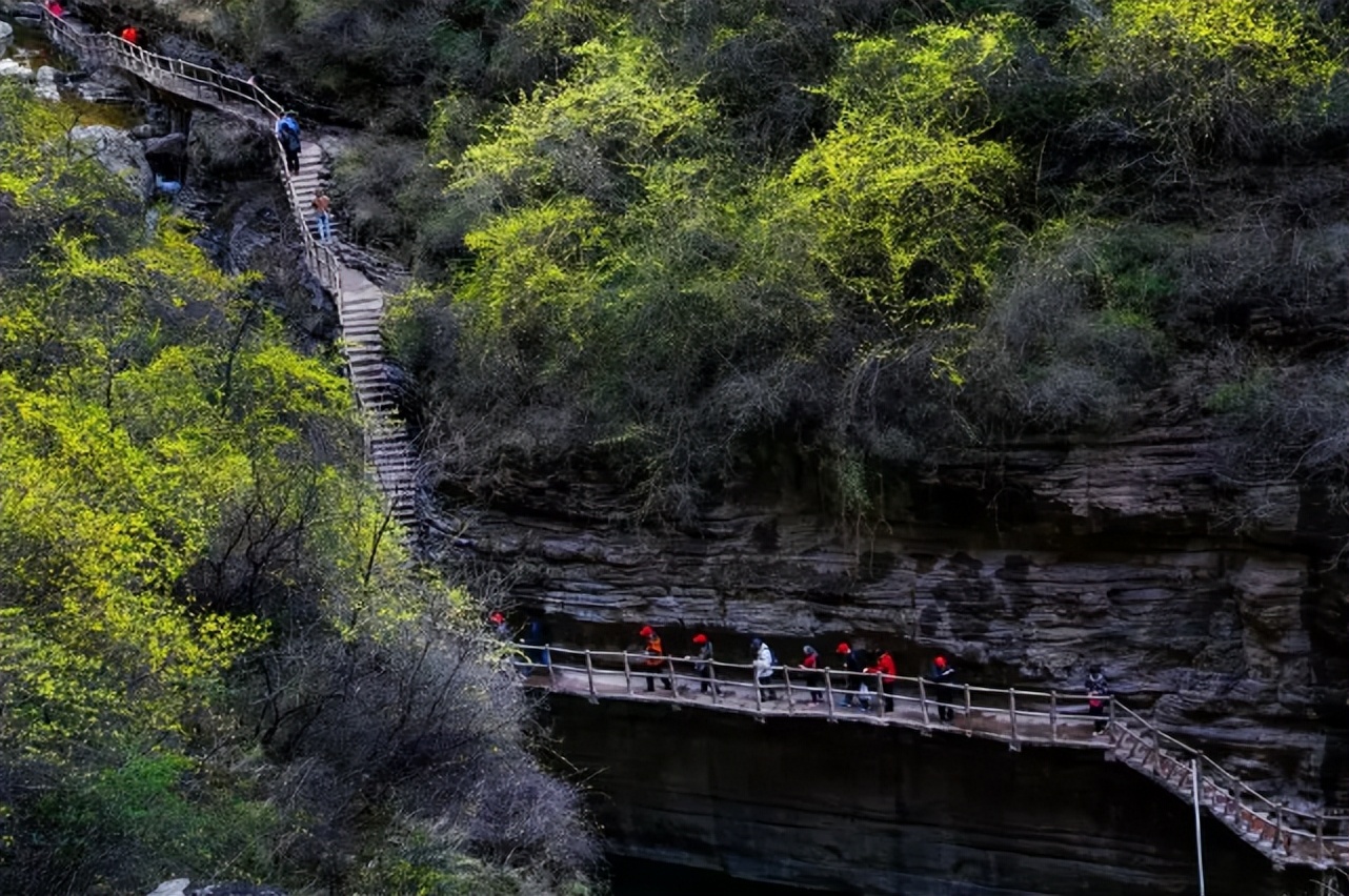 自驾游夏天避暑路线推荐,夏季旅游避暑自驾攻略图