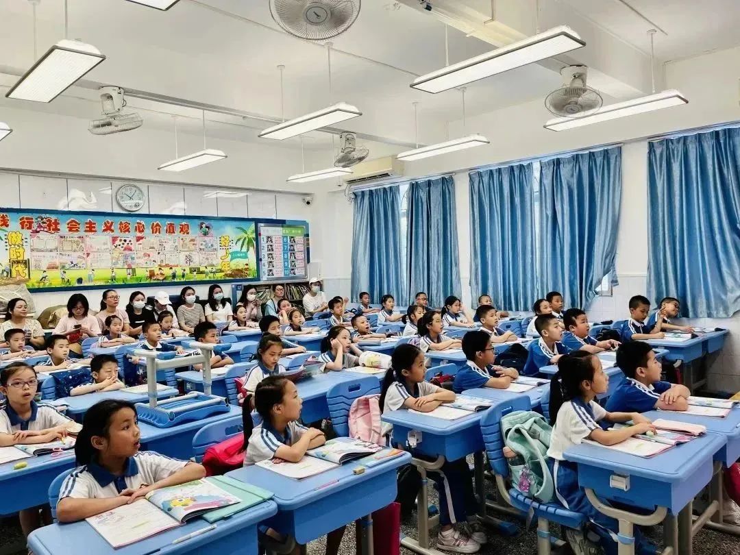 武鸣区红岭小学家长开放日,红岭实验学校上沙小学教师节表演