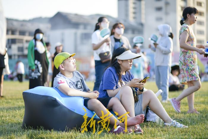 彩虹湖草地音乐节直播,彩虹湖草地音乐节乐队