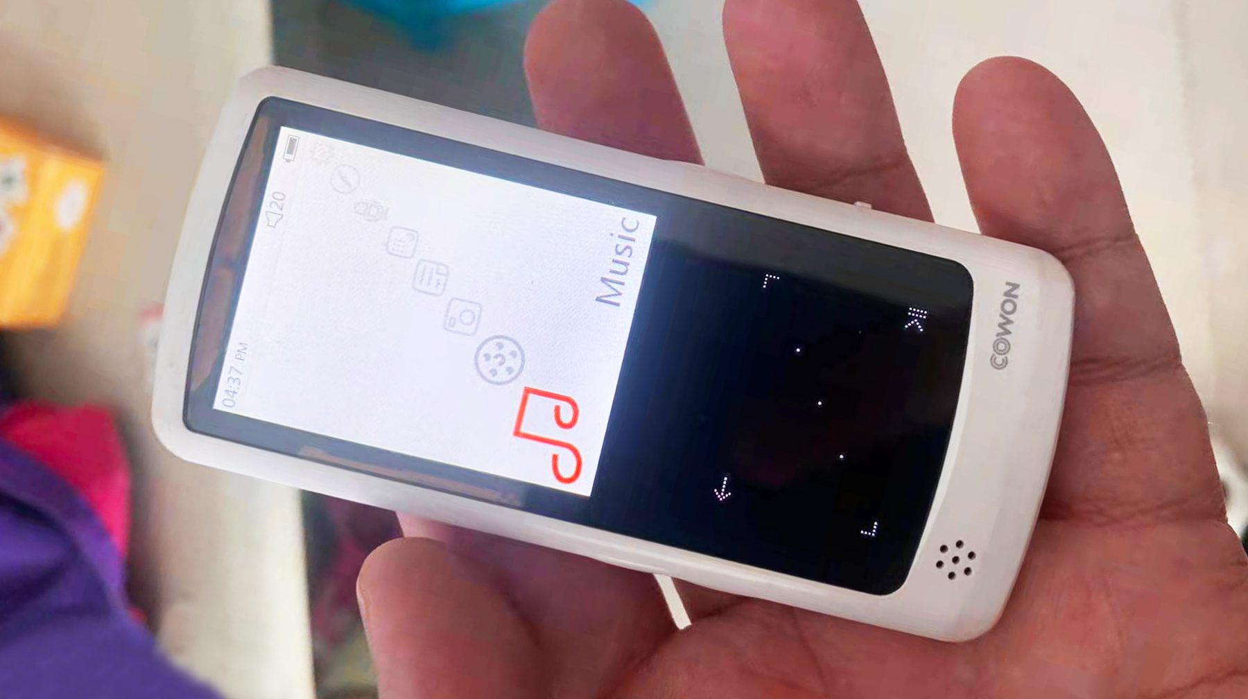 小巧的MP4*放播**器,体验爱欧迪i9,文艺青年随身携带的数码产品