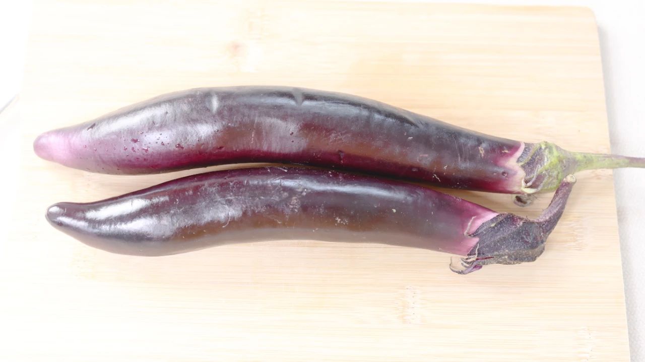 尿酸高推荐一些改善尿酸的食物,尿酸高的人切记控制尿酸四不吃