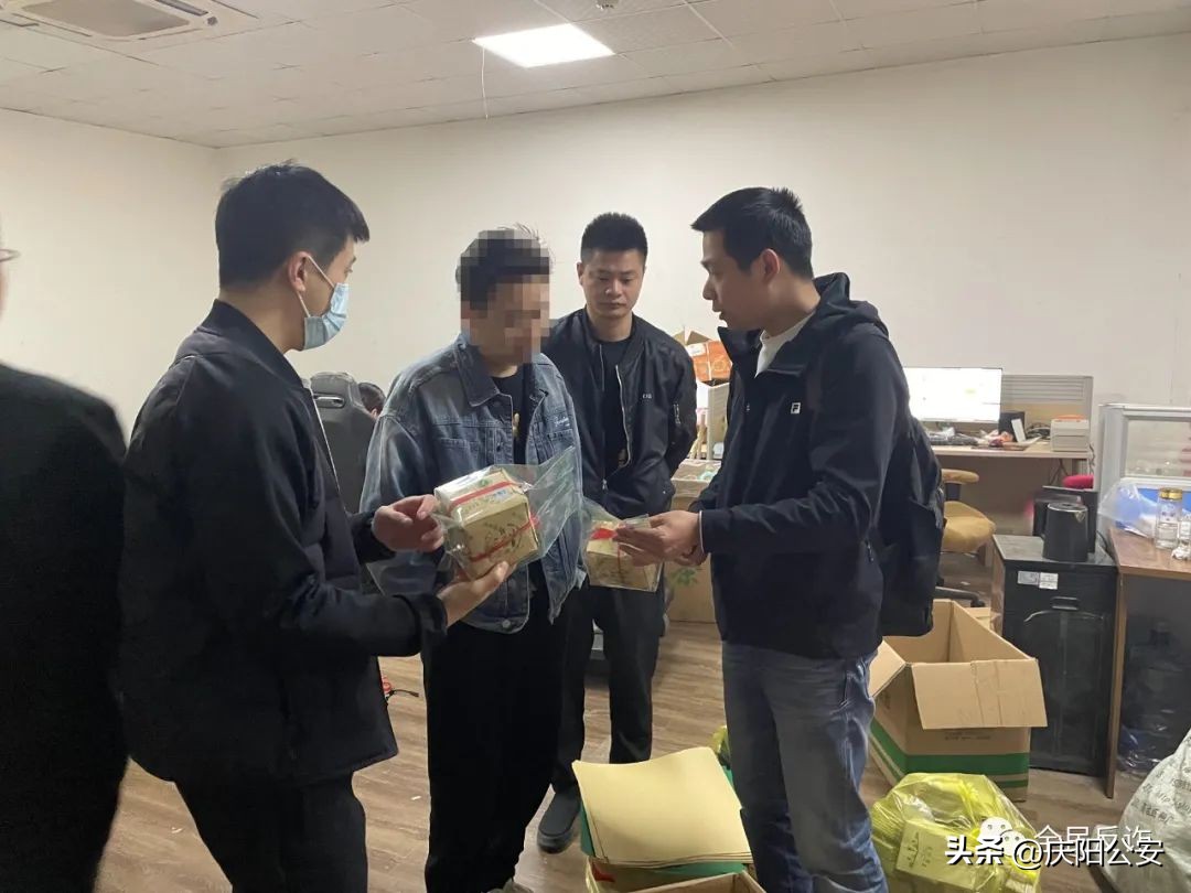 直播间洗衣液批发3元一桶,直播间99元60斤洗衣液