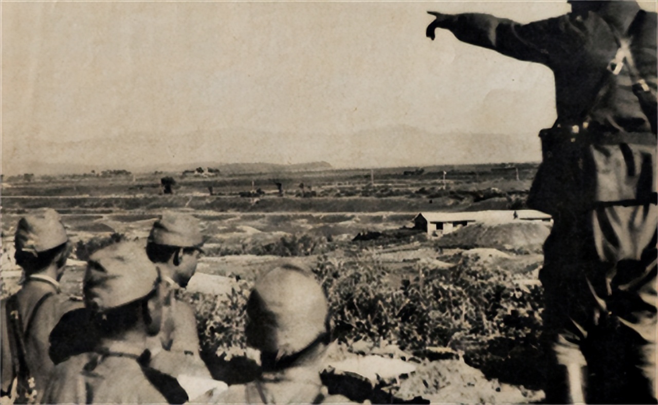 他指挥过5位元帅和6名大将,晚年悔恨:若不犯错,我就是元帅之首