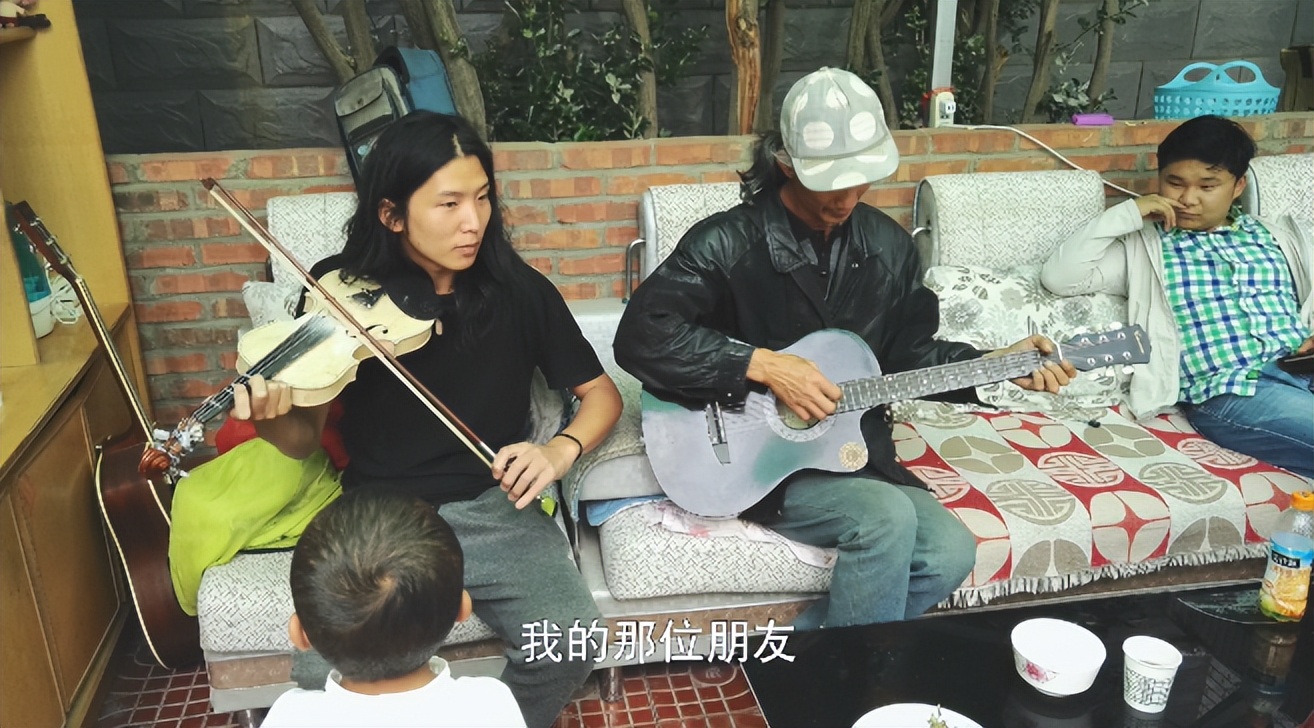 18岁她为了梦想放弃高考音频,18岁的他放弃梦想背井离乡