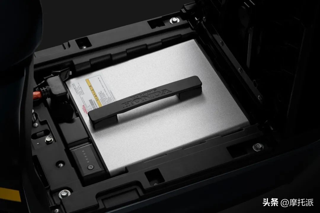 五羊本田新u-go电动摩托车评测,五羊本田u-gogt版电摩