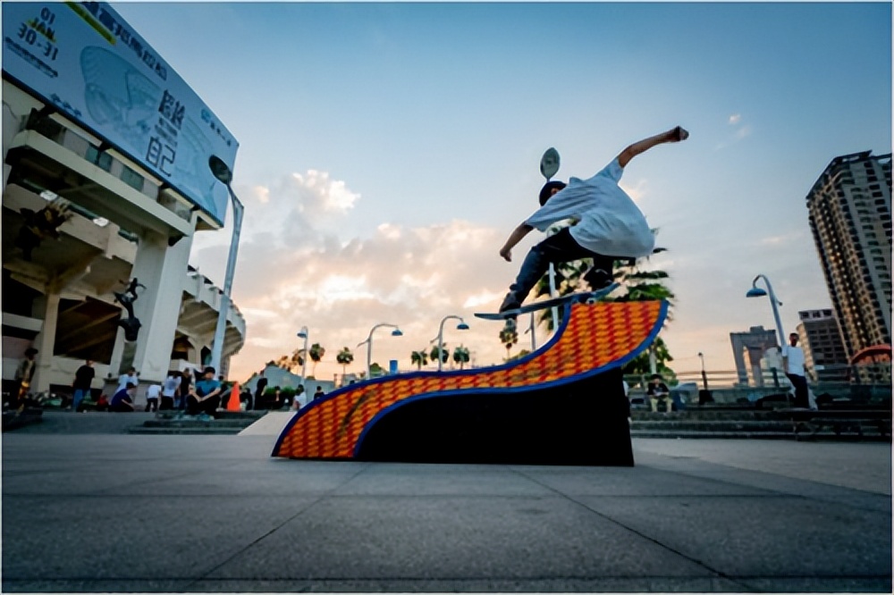 滑板品牌dc滑板鞋,oddcirkus滑板鞋适合宽脚吗