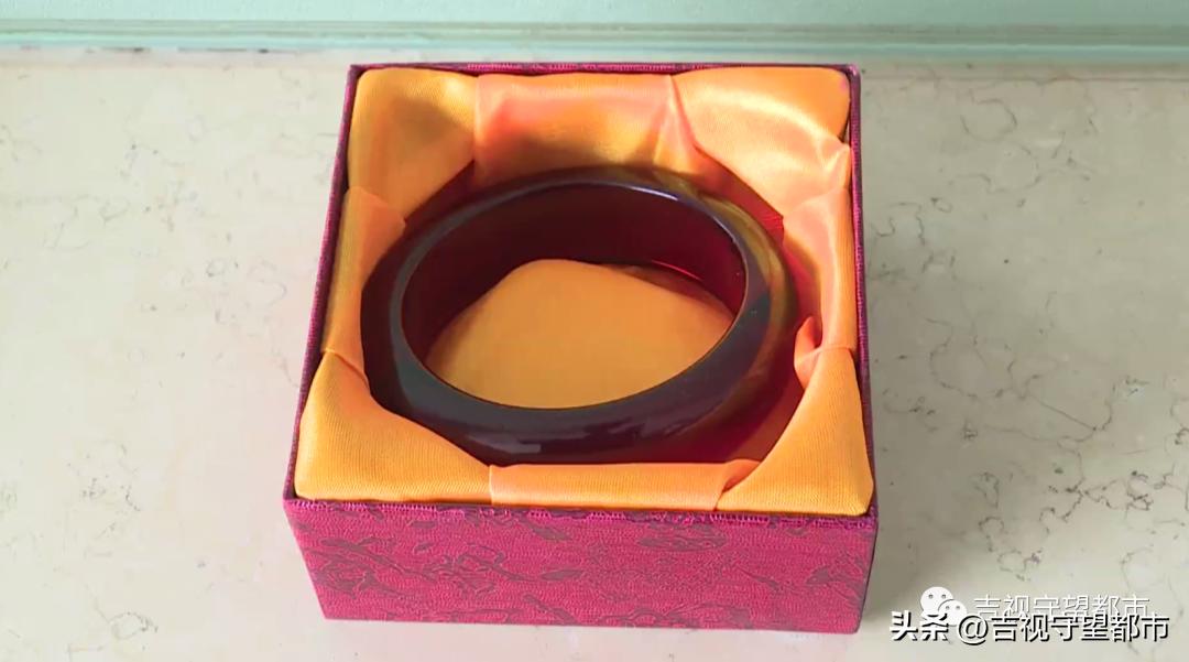 直播卖珠宝1块购买揭秘,免费鉴定珠宝的直播间是骗子吗