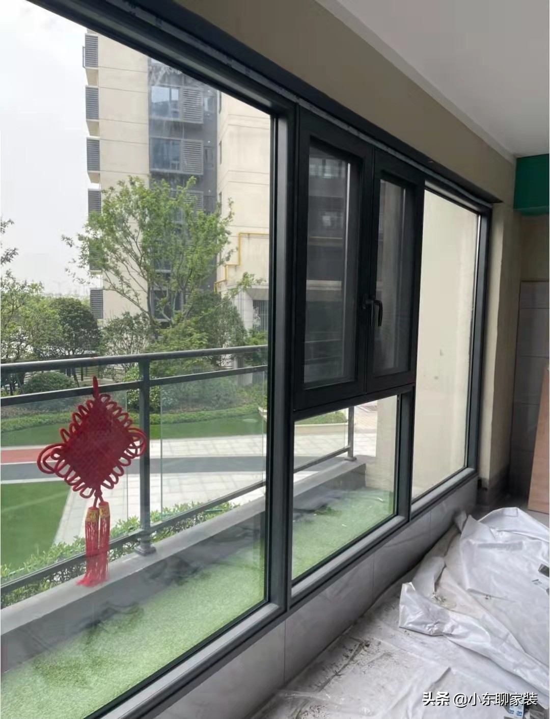 阳台封窗窗户应该怎么选,阳台封窗如何选择双层玻璃