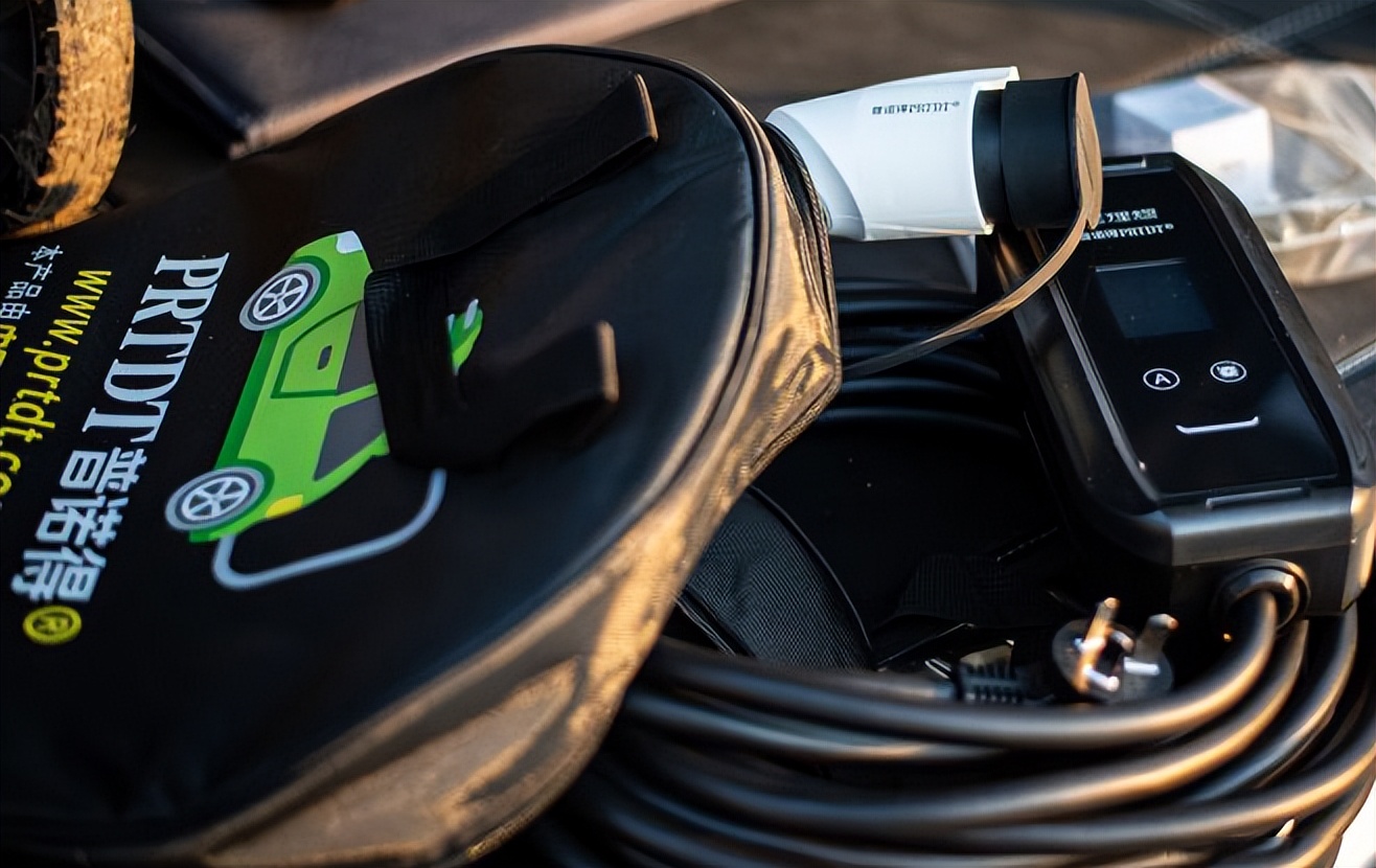 荣威erx5充电提示未连接,荣威erx5混动充满电需要多少度