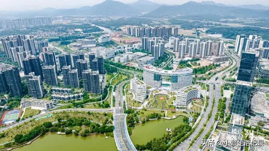 我广东人,28岁今年,在广州黄埔年收入3000万,现在广州买车了