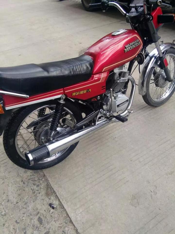 五羊本田125cc男装电喷摩托车,五羊本田cb250x摩托车最新款