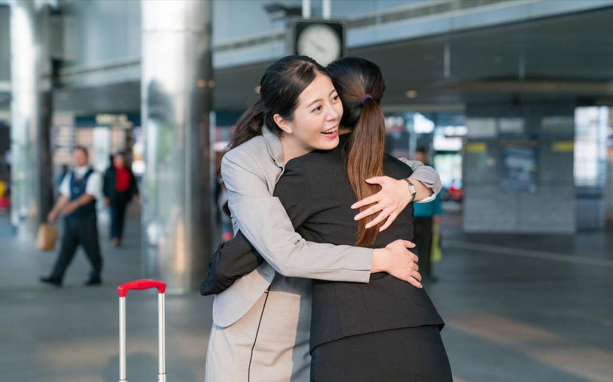 张雪峰怎么看待大学生就业呢,张雪峰学得那么好为什么要换专业