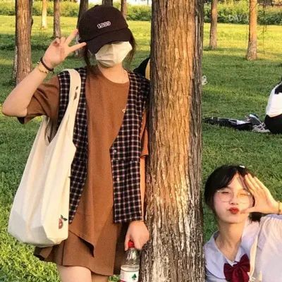 闺蜜头像一左一右真人可爱姐妹,情侣头像和闺蜜头像连在一起的