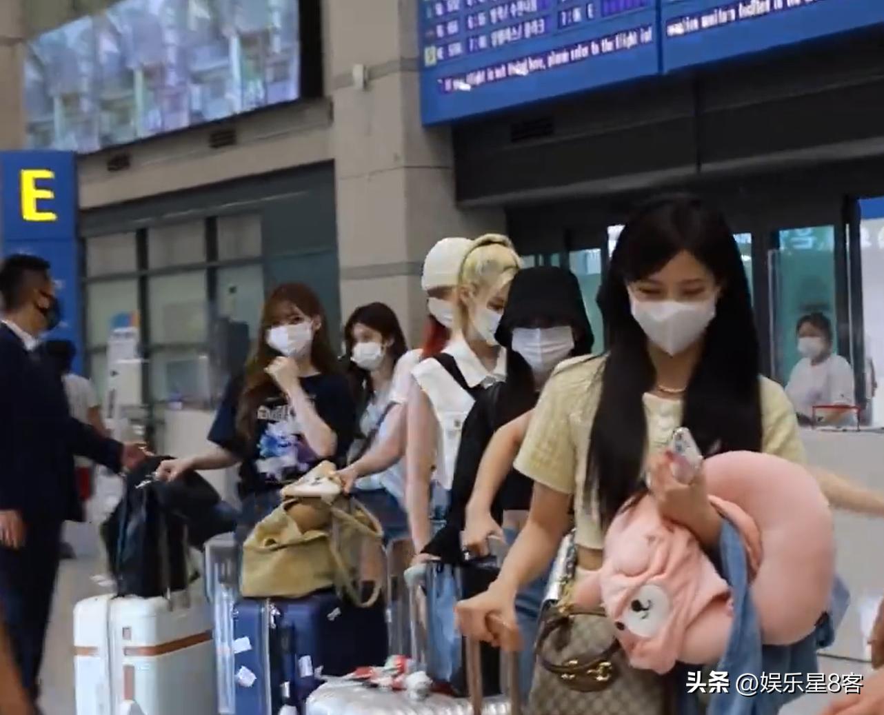 粉丝气炸了！TO1享“少爷待遇”，当家女团Kep1er活成“灰姑娘”