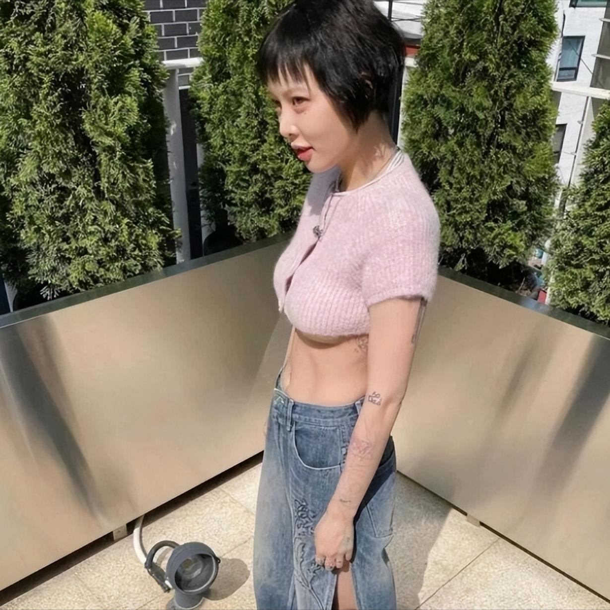 露*裤底**、露下乳、穿渔网内衣，女星们的穿着真的可以随心所欲吗？