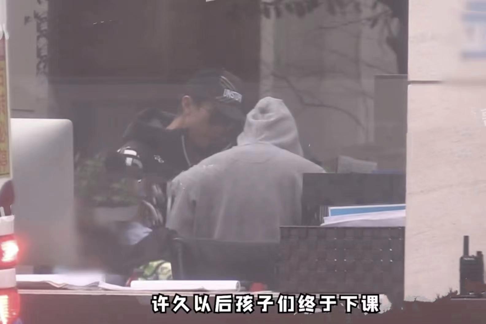 吴尊陈小春哪个学校,陈小春jasper在吴尊家