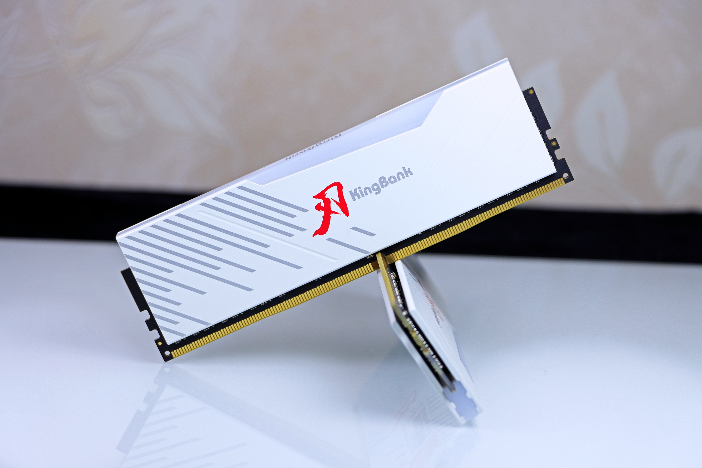 b760-ggaming小吹雪主机搭配,b760-g吹雪13600kf测评