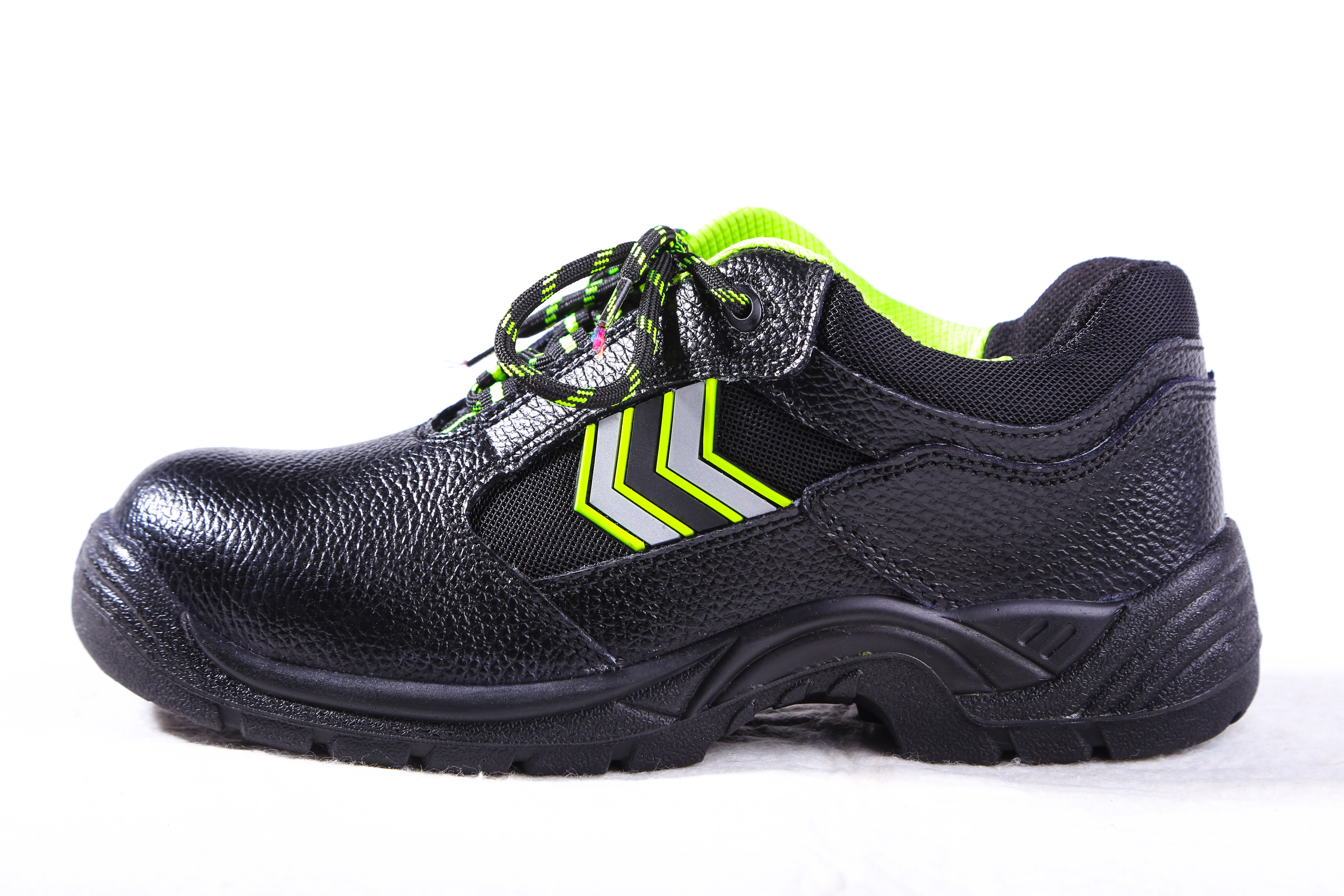 劳保鞋怎么选购,劳保鞋怎么鉴别好坏